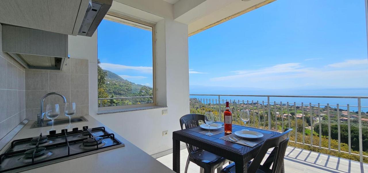 Naturamare Apartments - Piscina Idromassaggio Con Vista Mare Aperta Fino Alle Ore 22-00 Capo Vaticano Bagian luar foto