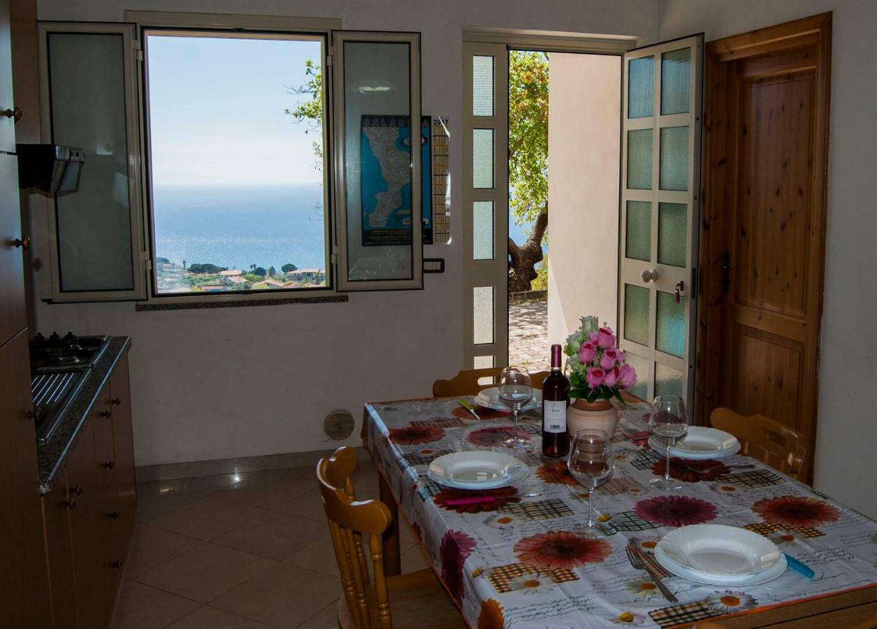 Naturamare Apartments - Piscina Idromassaggio Con Vista Mare Aperta Fino Alle Ore 22-00 Capo Vaticano Bagian luar foto